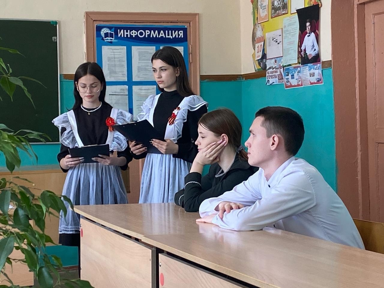 В рамках общешкольного проекта «Память поколений» 22 апреля в 10 классе прошел классный час..
