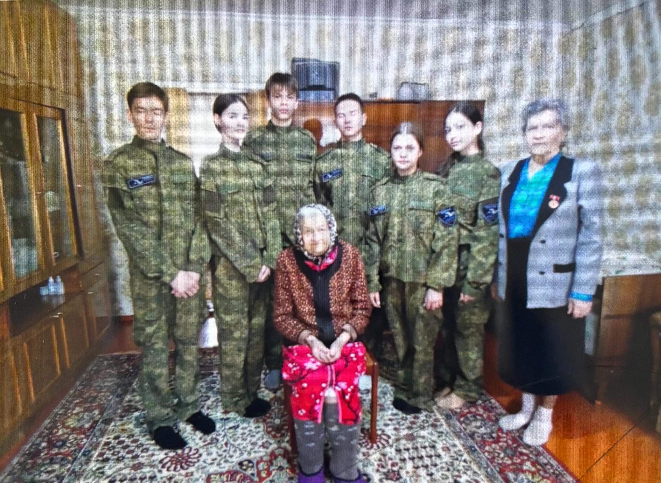 Поисковый отряд Шаг за шагом посетил Клемину Анну Кузминичну, родившуюся в 1929 году..