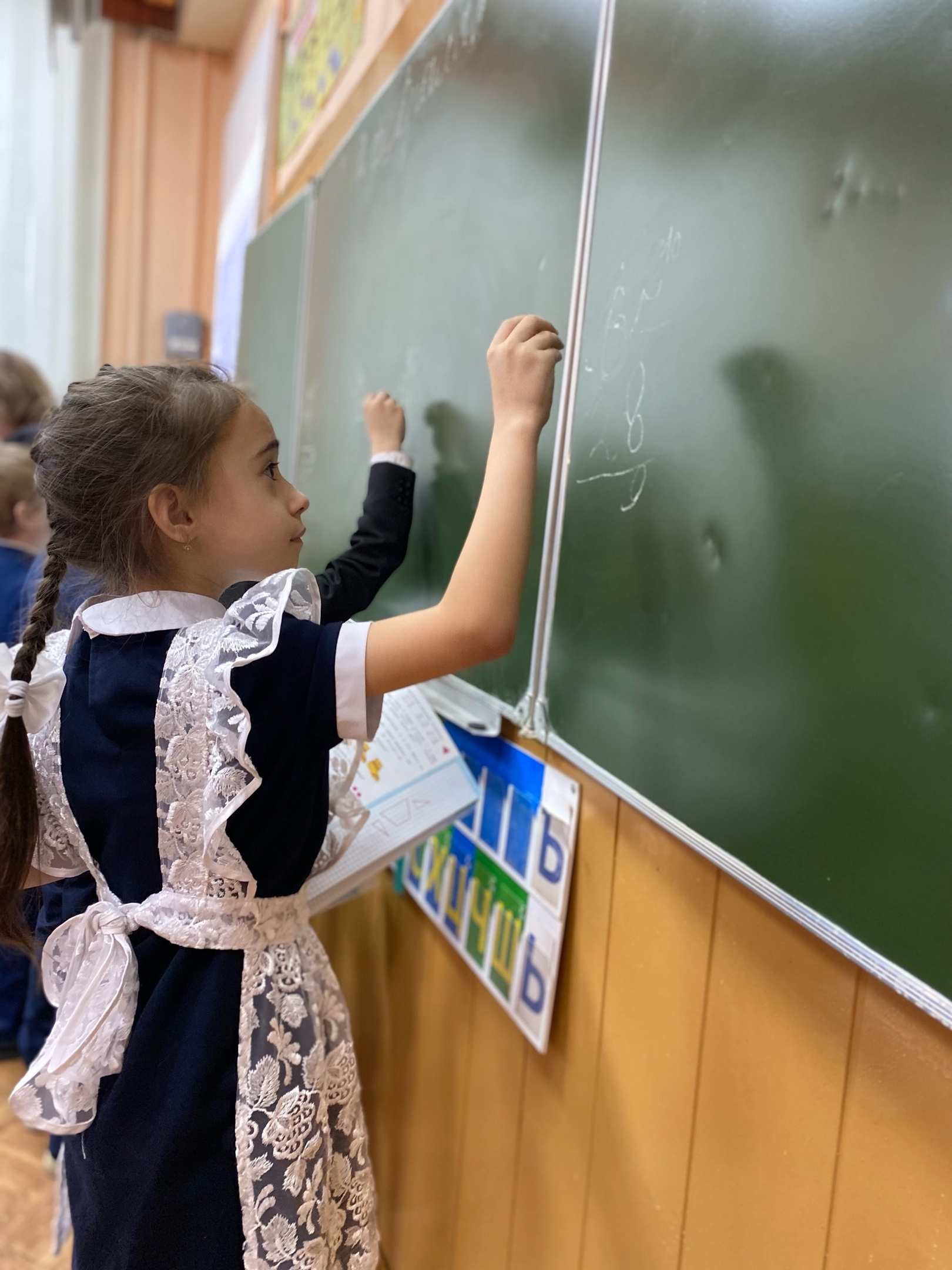 Во 2 &amp;quot;Б&amp;quot; прошел урок математики, ребята отправились в путешествие по сказочной стране Гномии.