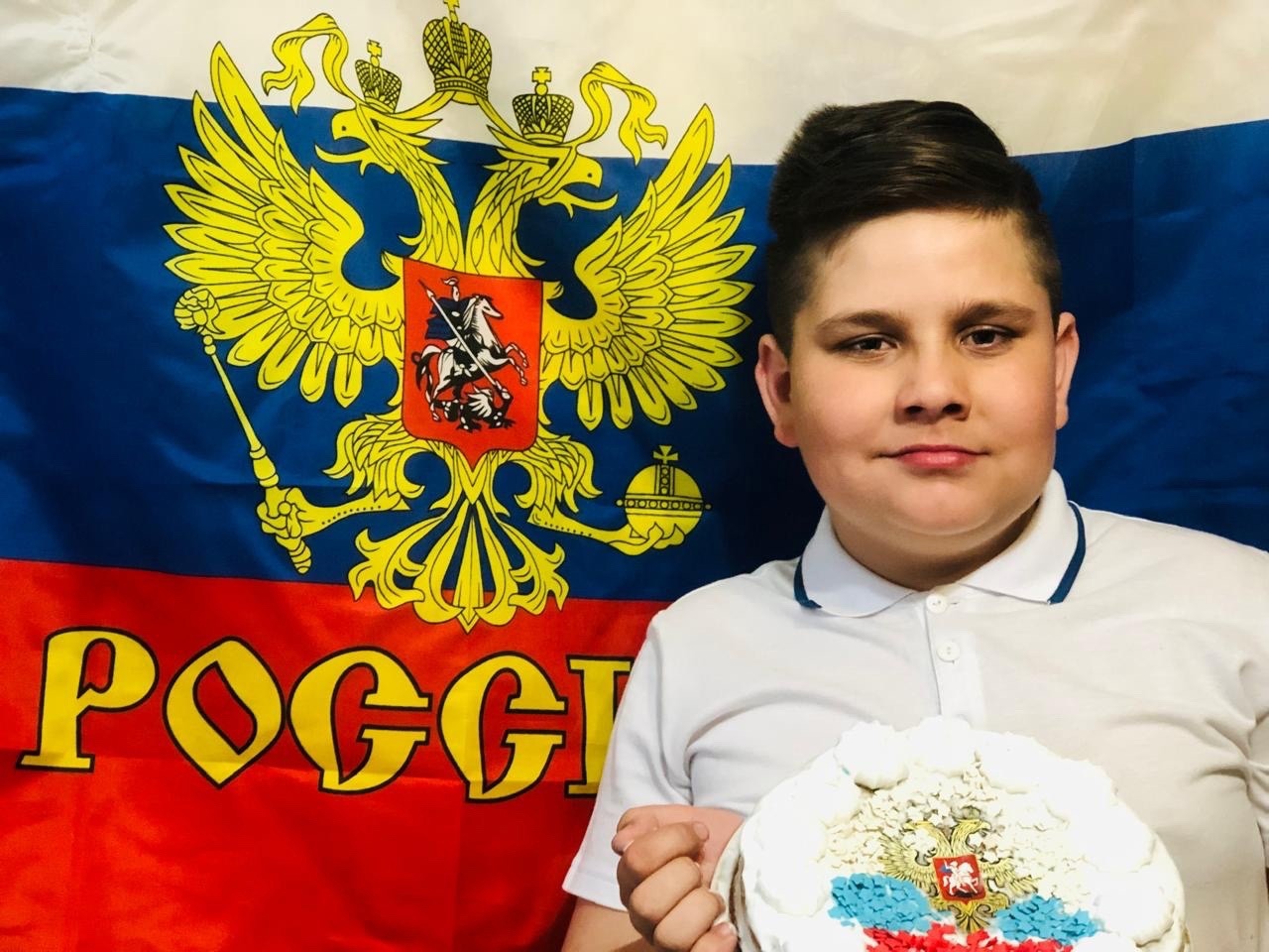 В преддверии Дня России активист Движения Первых - ученик 5 &amp;quot;А&amp;quot; класса Понкрашев Алексей.