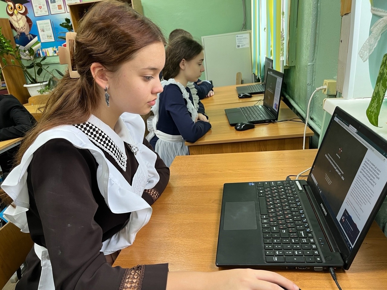  Учащиеся 9-х классов приняли участие в III ежегодной Всероссийской просветительской акции «Военно-патриотический диктант» 2024 г..