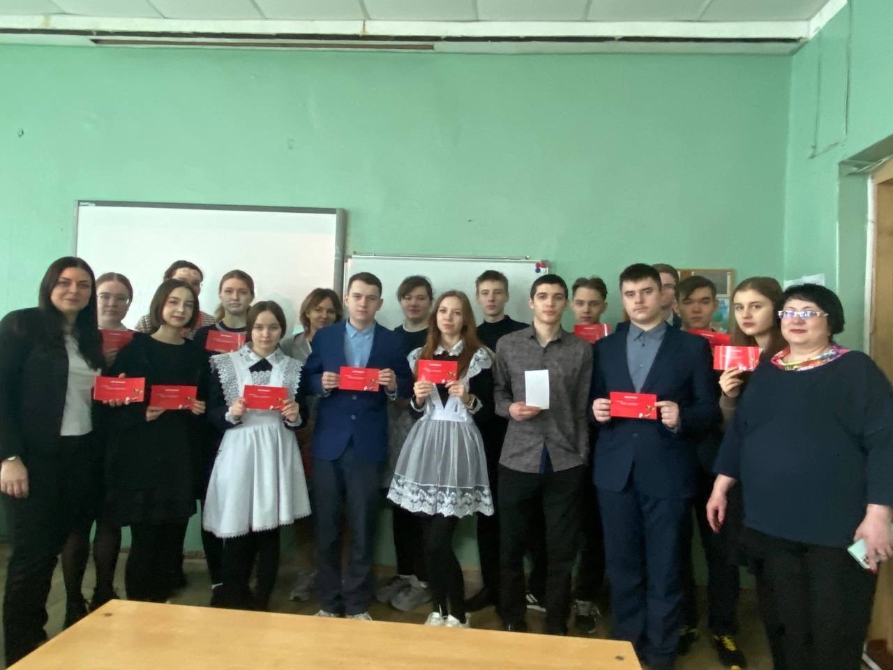 Сегодня в 10 и 11 классах прошло профориентационное занятие по финансовой грамотности..