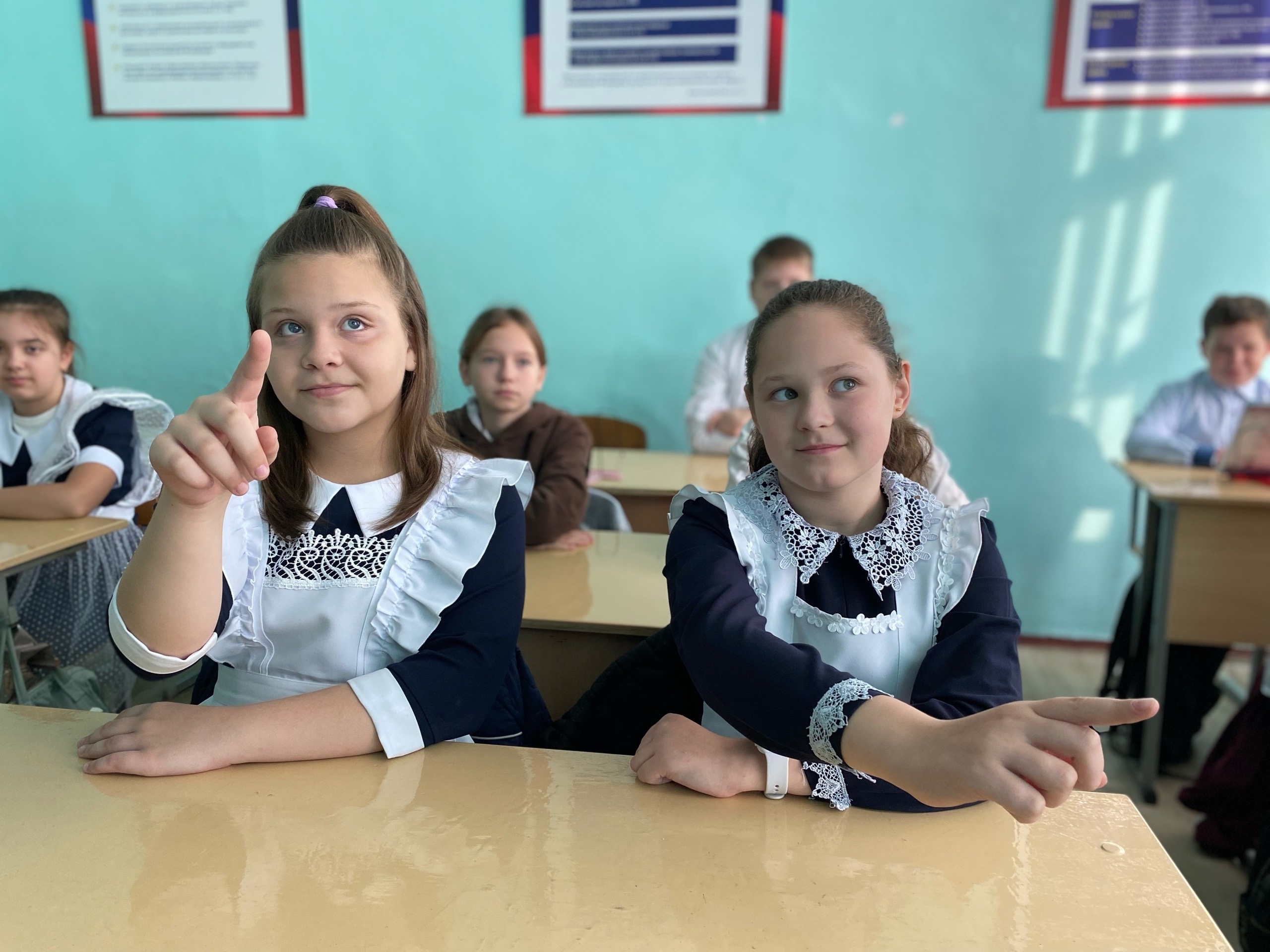  Сегодня с учащимися 5 &amp;quot;Б&amp;quot; класса было проведено мероприятие, посвященное Международному Дню Музыки..