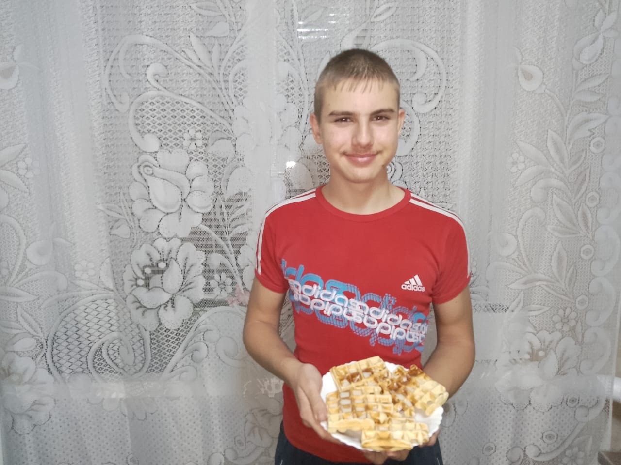 «Завтрак для мамы» от ученика 8 коррекционного класса Курганова Сергея..