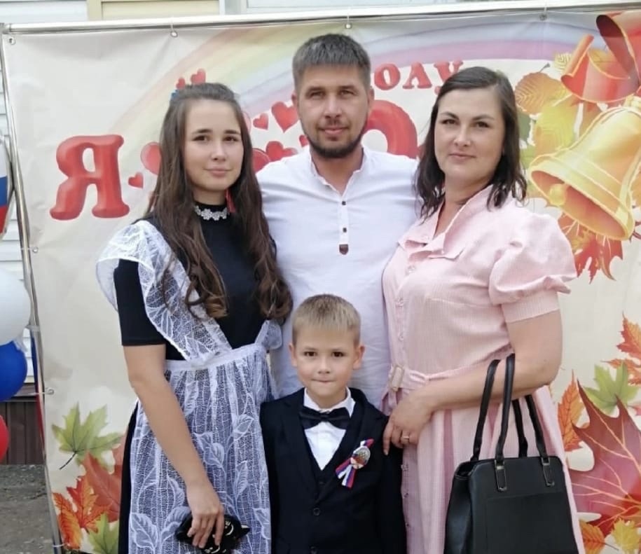 Семья Акамовых участвует в акции « Семья-радость моя!».