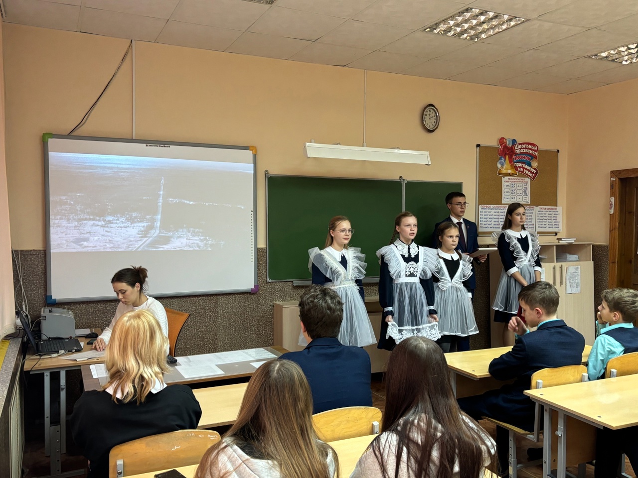 8 ноября учащиеся 7 «Б» класса  посетили мероприятие, которое состоялось в Гимназии №1, посвященное памяти Вандышева Сергея Ивановича - Героя Российской Федерации.