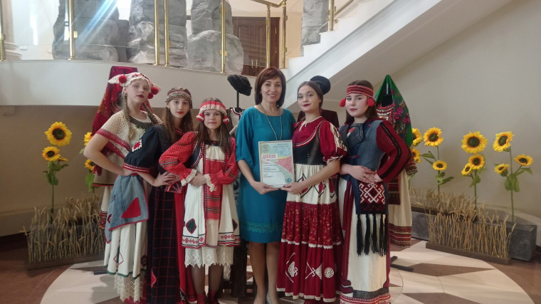Всероссийский межнациональный этнический фестиваль «Сокровища наций».